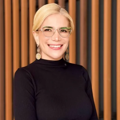 Dra. Flavianny Artiaga, autora do primeiro livro de Laser de CO2 do Brasil